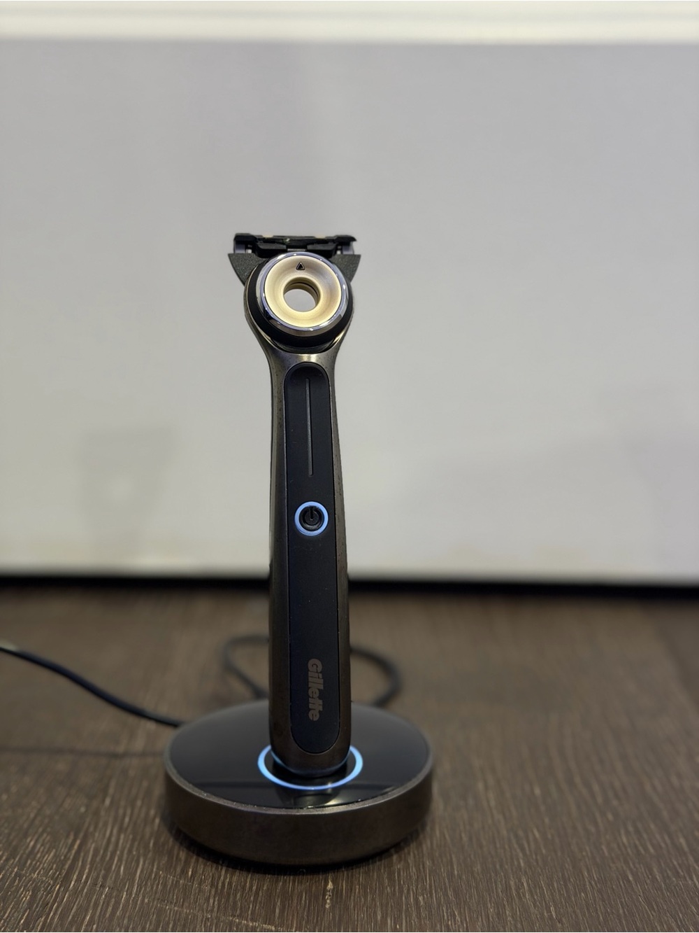 Heated Razor Starter Kit by GilletteLabs with 5 blades